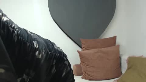 ALICIA--- online show from 11.20.25