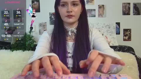 Snapshot of technical_face_powder_error chatting on 10.24.25 technical_face_powder_error online show from 10.24.25