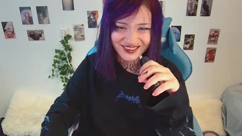 Snapshot of technical_face_powder_error chatting on 11.20.25 technical_face_powder_error online show from 11.20.25