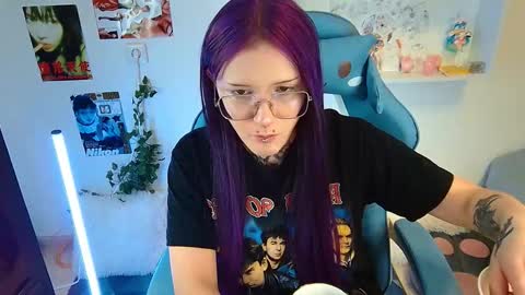 Snapshot of technical_face_powder_error chatting on 12.14.25 technical_face_powder_error online show from 12.14.25