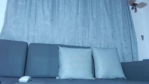 Charlee He online show from 12.19.25