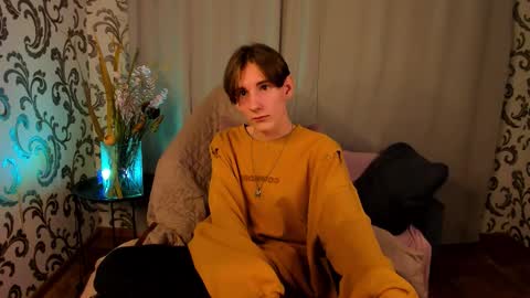 Snapshot of ted_lunn chatting on 11.18.25 Ted online show from 11.18.25