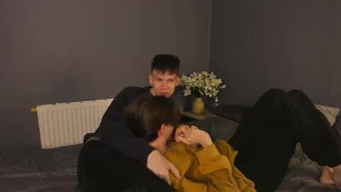 Snapshot of ted_lunn chatting on 12.18.25 Ted online show from 12.18.25