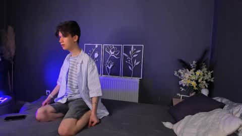 Snapshot of ted_lunn chatting on 01.10.26 Ted online show from 01.10.26