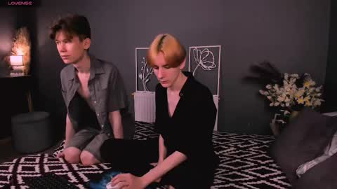 Snapshot of ted_lunn chatting on 02.11.26 Ted online show from 02.11.26