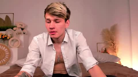 Snapshot of ted_lunn chatting on 03.06.26 Ted online show from 03.06.26