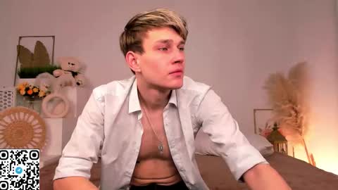 Snapshot of ted_lunn chatting on 03.08.26 Ted online show from 03.08.26