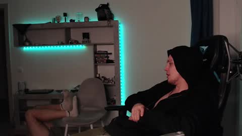 Teddy online show from 12.16.24