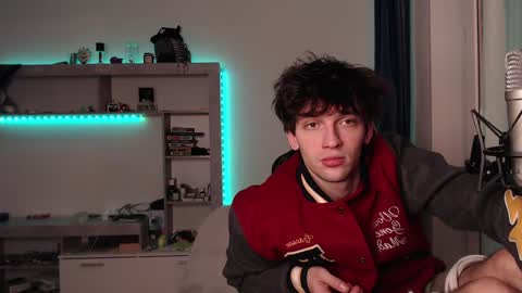 Teddy online show from 12.17.24