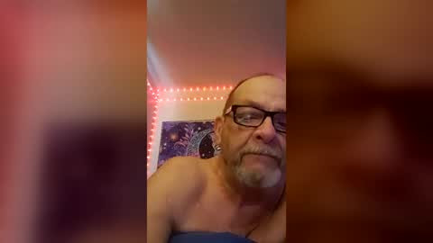 Snapshot of tedestep2 chatting on 06.18.26 tedestep2 online show from 06.18.26