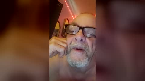 Snapshot of tedestep2 chatting on 06.19.26 tedestep2 online show from 06.19.26
