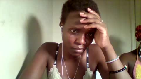 Snapshot of tee_kaicy chatting on 12.25.24 kaicy online show from 12.25.24