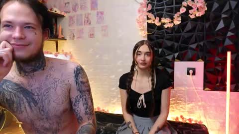 Snapshot of teeaapsex chatting on 03.20.26 Alice and Cassie online show from 03.20.26