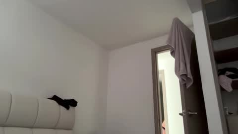 Amy No penetration Virgiin giirl online show from 04.21.26