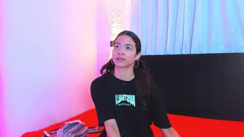 Snapshot of tefi_smit chatting on 04.18.26 tefi smit online show from 04.18.26