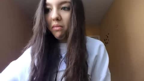 Kimi online show from 10.30.25