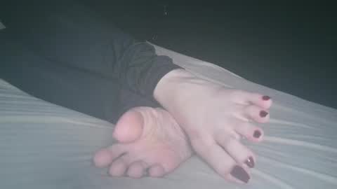 Viv West online show from 02.08.25