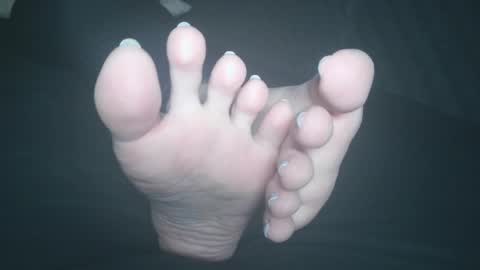 Viv West online show from 02.26.25