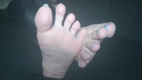 Viv West online show from 02.27.25