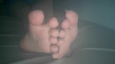 Viv West online show from 04.21.26