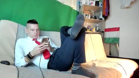 Virg Lszl online show from 11.17.25