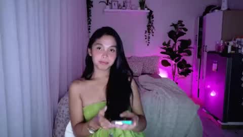 temptessa20 online show from 10.28.25