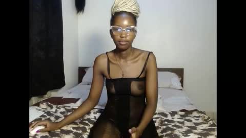 Snapshot of tempting_vibe chatting on 04.30.26 tempting_vibe online show from 04.30.26