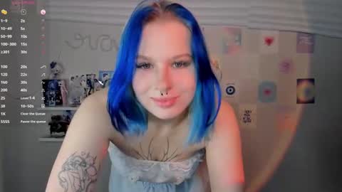 Snapshot of tender__kitty chatting on 03.11.25 Sue online show from 03.11.25