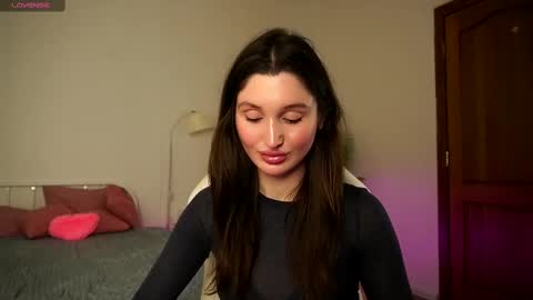 Snapshot of tender_babyy chatting on 02.23.25 Sexy girl Li online show from 02.23.25