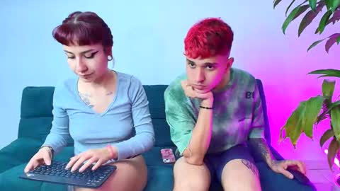 Snapshot of tender_dust chatting on 03.05.25 tender_dust online show from 03.05.25