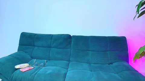 Snapshot of tender_dust chatting on 03.09.25 tender_dust online show from 03.09.25