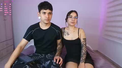 Snapshot of tender_dust chatting on 09.16.25 tender_dust online show from 09.16.25