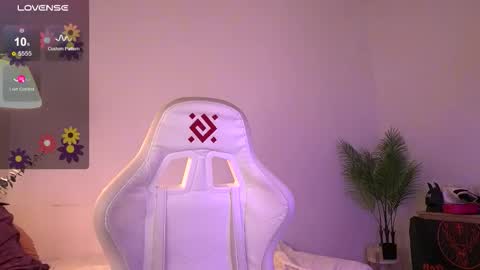 Amina online show from 12.04.25