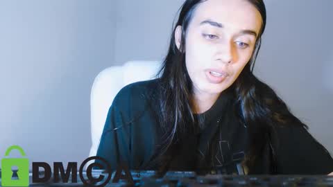 Lisa online show from 12.14.25