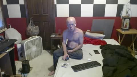 Snapshot of terdy2366 chatting on 02.14.25 terdy2366 online show from 02.14.25