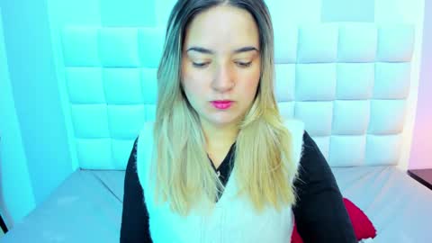 Snapshot of teresasroom_ chatting on 02.18.25 Teresa online show from 02.18.25