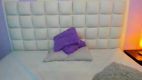 Snapshot of teresasroom_ chatting on 09.15.25 Teresa online show from 09.15.25