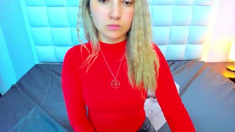 Snapshot of teresasroom_ chatting on 10.28.25 Teresa online show from 10.28.25