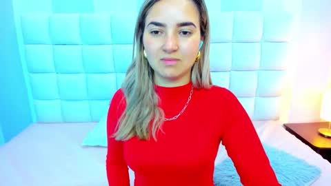 Snapshot of teresasroom_ chatting on 11.04.25 Teresa online show from 11.04.25