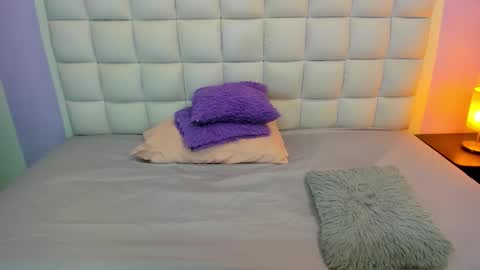 Snapshot of teresasroom_ chatting on 11.07.25 Teresa online show from 11.07.25