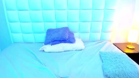 Snapshot of teresasroom_ chatting on 11.08.25 Teresa online show from 11.08.25