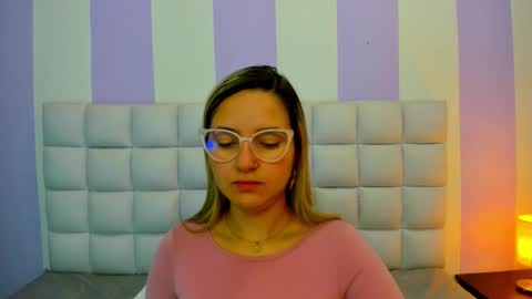 Snapshot of teresasroom_ chatting on 11.25.25 Teresa online show from 11.25.25