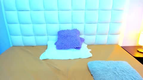 Snapshot of teresasroom_ chatting on 12.05.25 Teresa online show from 12.05.25