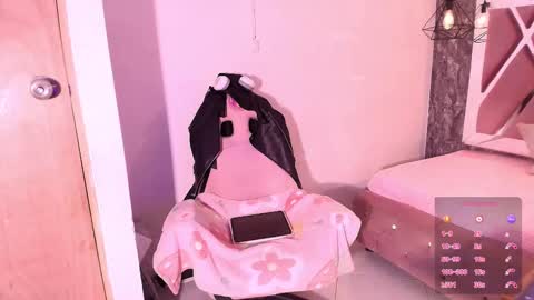 Terra Elowen online show from 10.14.25