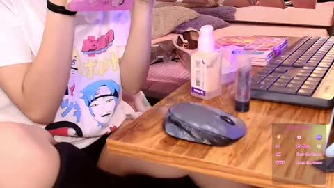 Terra Elowen online show from 10.15.25