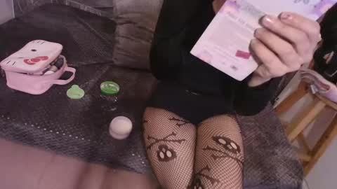 Terra Elowen online show from 12.16.25