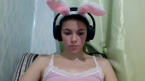 Snapshot of terranaufzinger chatting on 09.15.25 Anny Simpson online show from 09.15.25