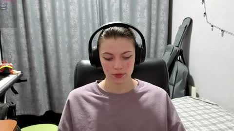 Anny Simpson online show from 04.23.26
