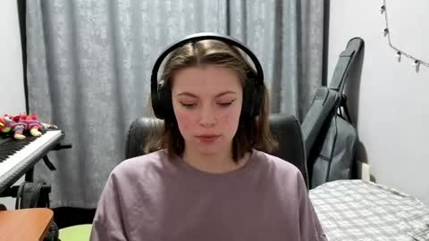 Anny Simpson online show from 04.24.26