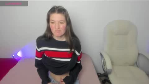 Snapshot of tesa_cute chatting on 01.16.26 tesa online show from 01.16.26